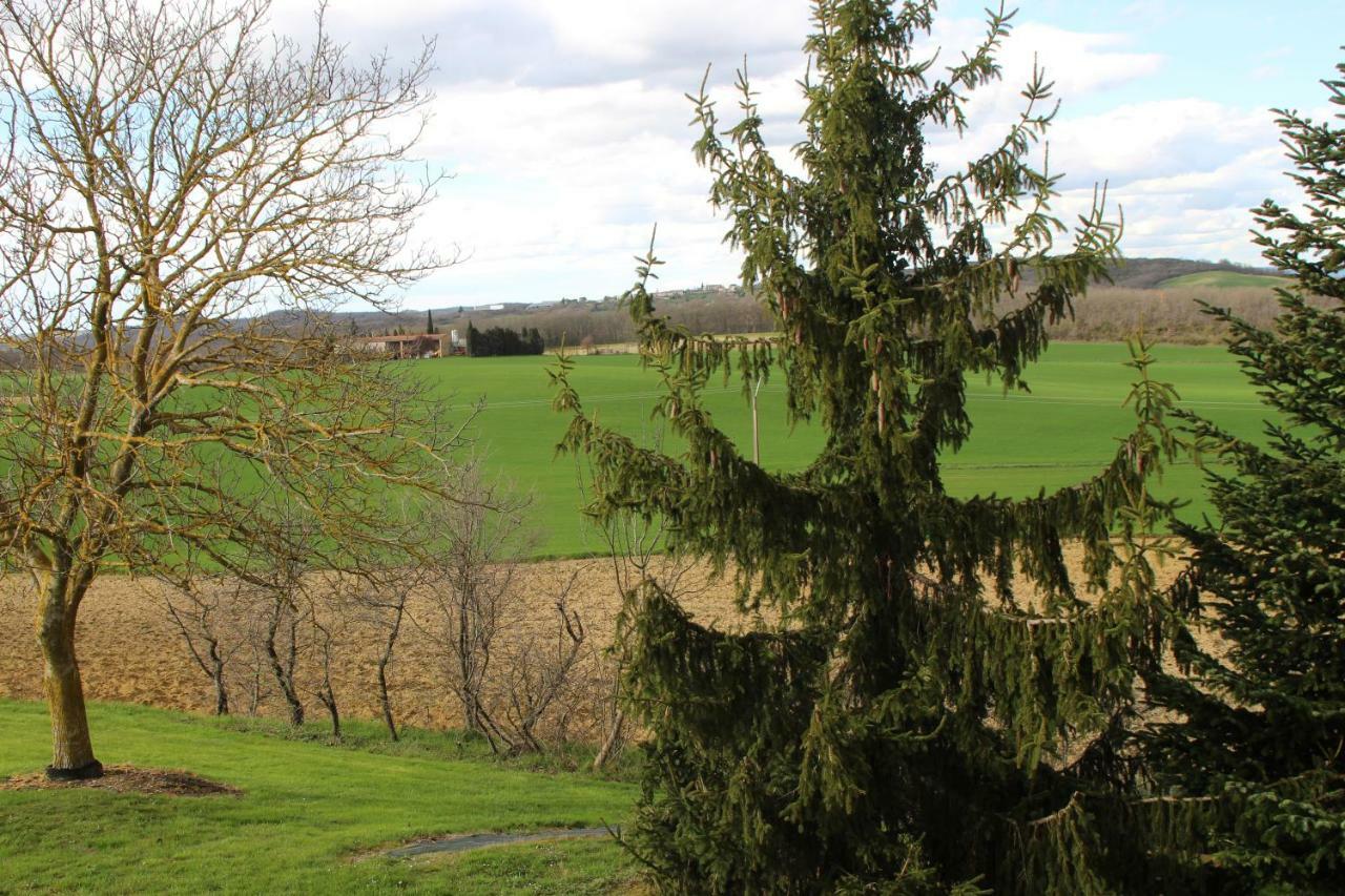 La Maison Du Soleil Saint-Gauderic Bagian luar foto